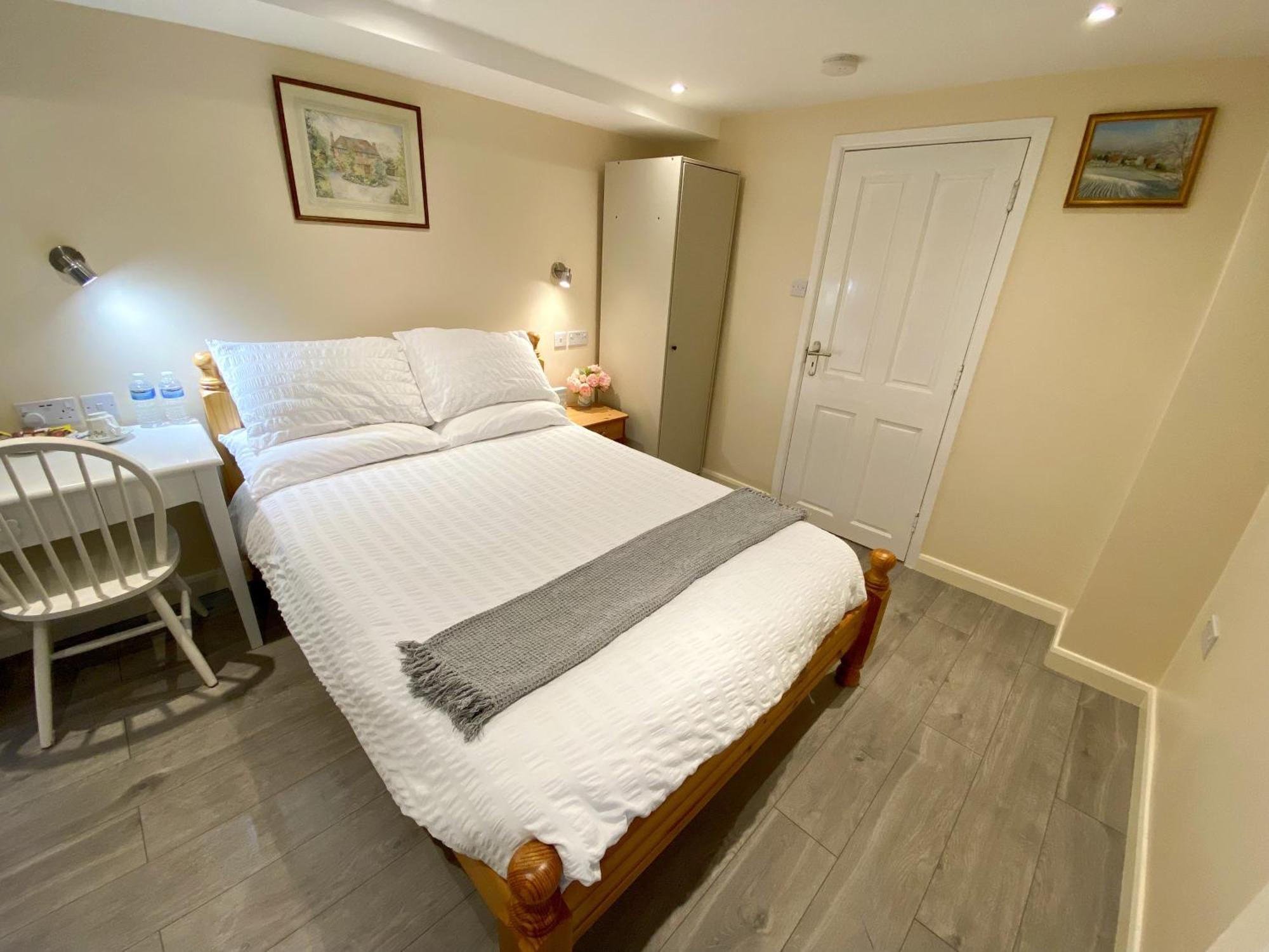 House With 3 Ensuite Bedrooms And A Private Garden Oxford Room photo